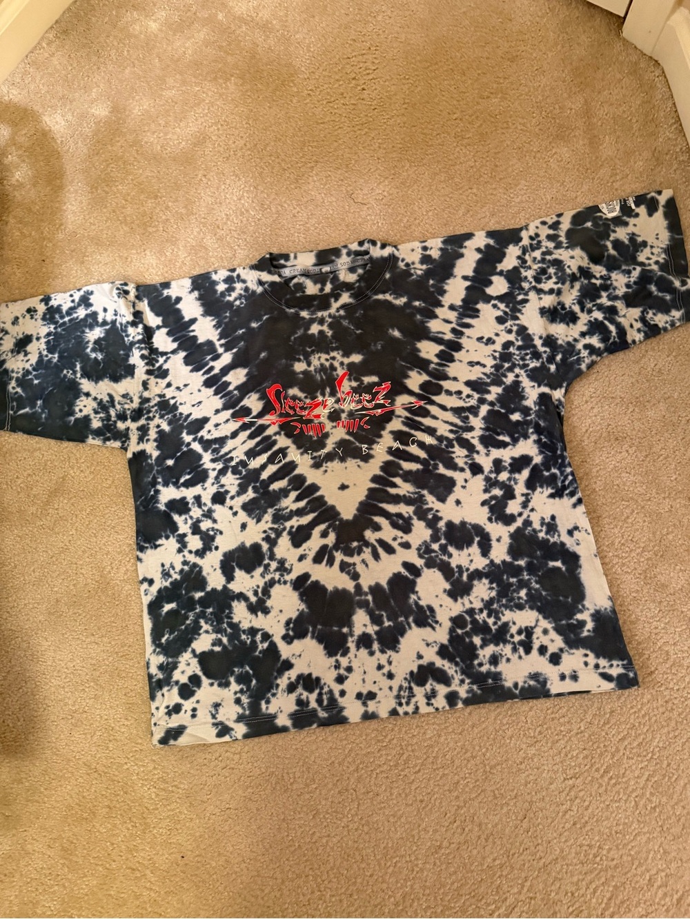 Tie-Dye Black/Blue & White Men’s Sleeze Beez Band T-Shirt Rare